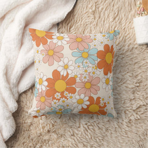Retro Groovy Floral Daisy Seamless Pattern Cushion