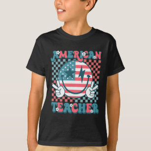 Retro Groovy Fourth 4th Of July Smile American Tea T-Shirt