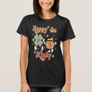 Retro Groovy Happy Go Lucky Shamrocks Clover St Pa T-Shirt