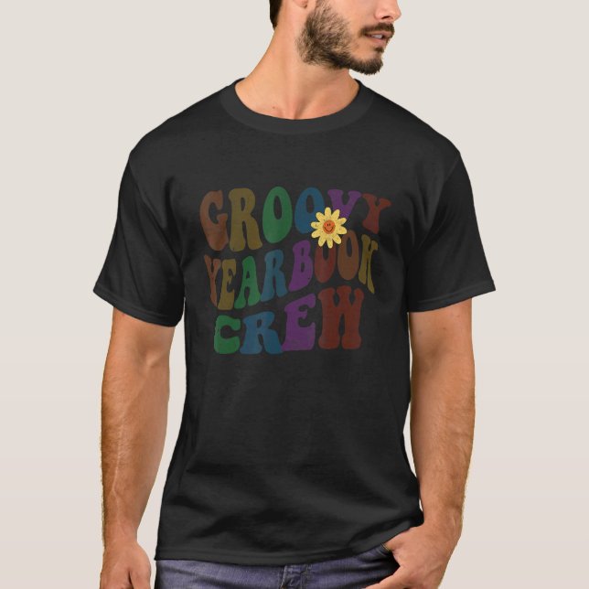Retro GROOVY YEARBOOK CREW 70s Retro Publication E T-Shirt (Front)