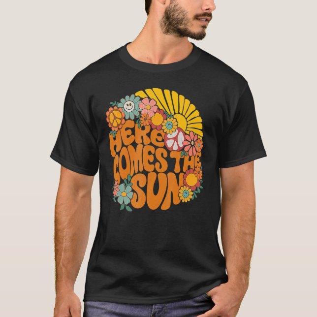 Retro Here Comes The Sun Floral Summer Family Vaca T-Shirt (Front)