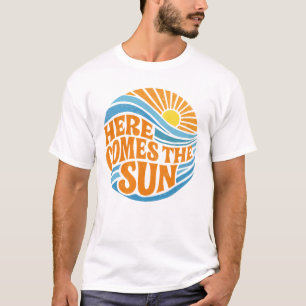 Retro "Here Comes The Sun" Groovy 70s Beach T-Shirt