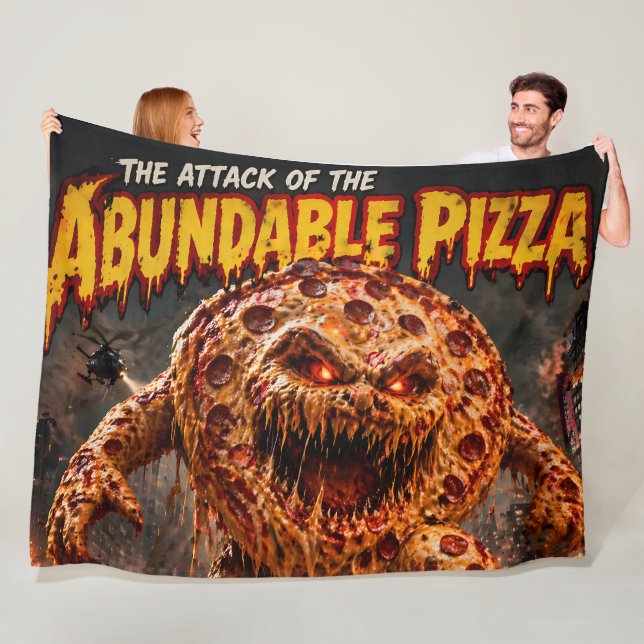 Retro horror movie fleece blanket (In Situ)