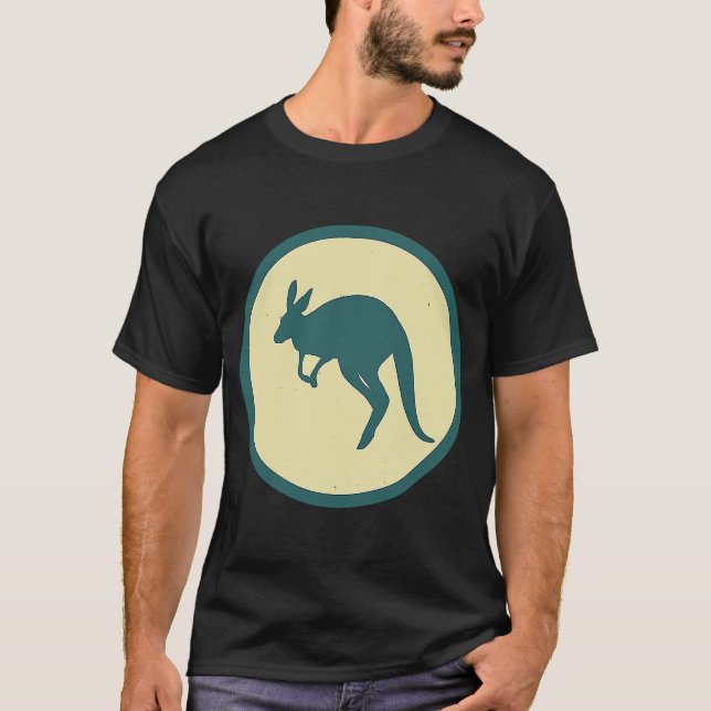 Retro Kangaroo Vintage  Wild Animal T-Shirt (Front)