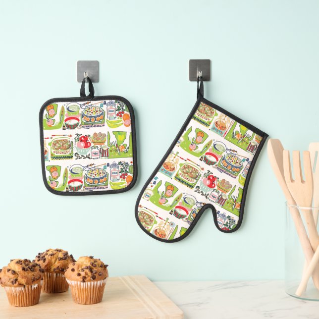 Retro Kitchen Cook Book Illustration Bright Green Oven Mitt & Pot Holder Set (Insitu(Hanging))