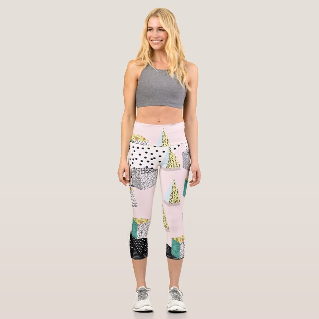 Retro Memphis: 80s-90s Hipster Pattern. Capri Leggings (Front)