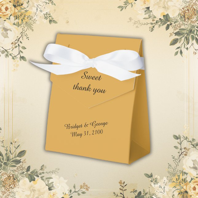 retro minimal simple orange wedding favour box (Creator Uploaded)
