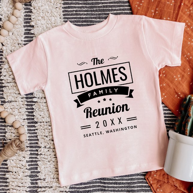 Retro Modern Family Reunion Logo (Creator Uploaded)