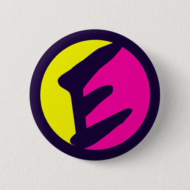RETRO MONOGRAM LETTER E 6 CM ROUND BADGE (Front)