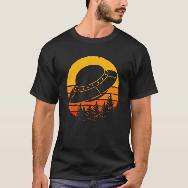 Retro Nature Unidentified Flying Object Sci Fi UFO T-Shirt (Front)