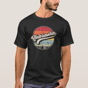 Retro Nebraska Home State NE Cool 70s Style Sunset T-Shirt