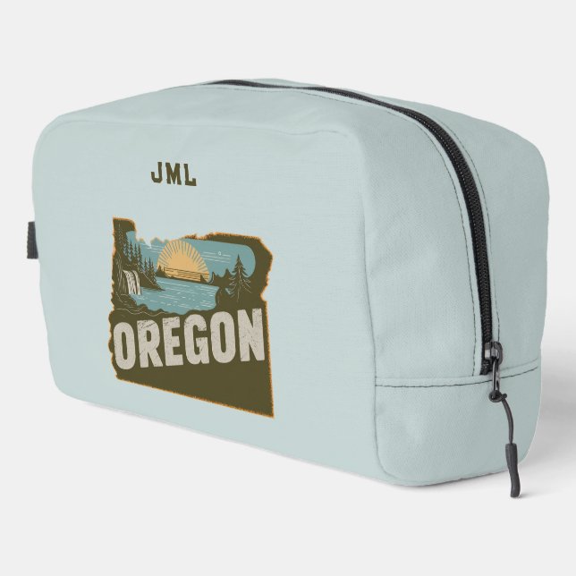 Retro Oregon Silhouette Monogram Dopp Kit (Right Corner)