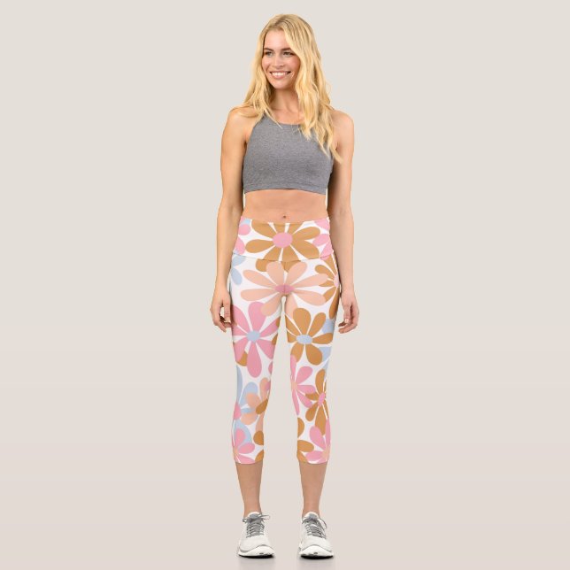 Retro Pastel Groovy Daisy Flower Pattern Capri Leggings (Front)