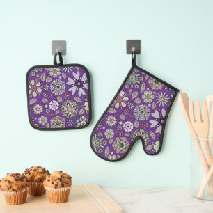 Retro Pastel Pink Purple Floral Seamless Pattern Oven Mitt & Pot Holder Set