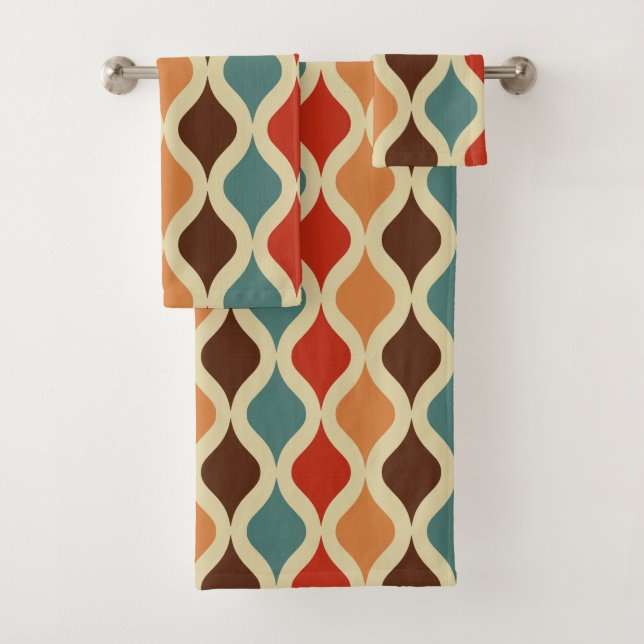 Retro pattern coloured bath towel set (Insitu)