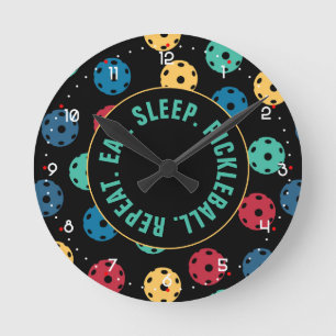 😍 Retro Pickleballs / black with numbers Round  Clock