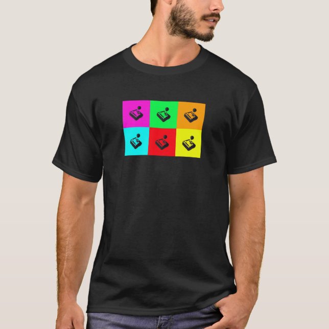Retro popart Gamer Shirt (Front)