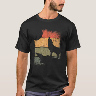 Retro Predator Forest Animal Howling Wolf T-Shirt