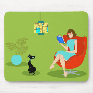 Retro Reading Woman Mousepad