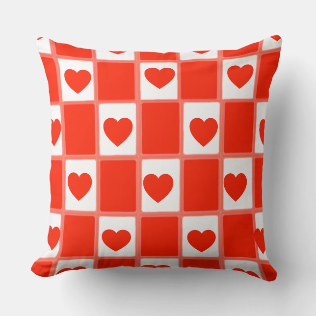 Retro Red Heart Chequerboard Pattern Throw Pillow (Front)