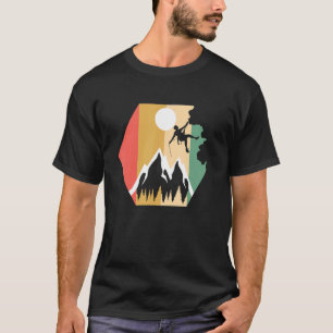 Retro Rock Climbing Climb Mountain Mountaineer Hik T-Shirt