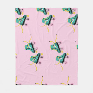 Retro roller skates: pink pattern. fleece blanket