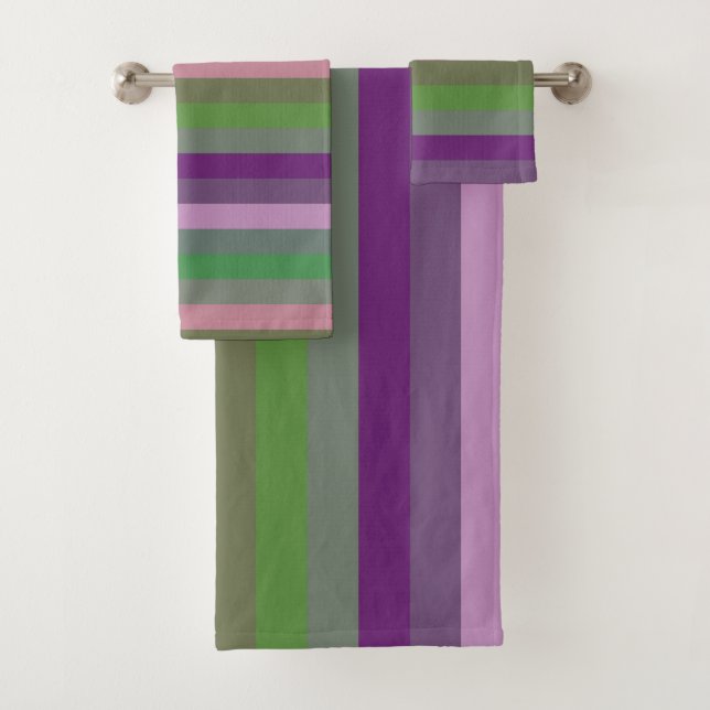 Retro Sage & Lilac Muted Rainbow Stripe Pattern Bath Towel Set (Insitu)