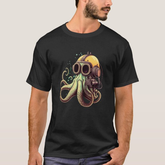 Retro Scuba Diver Weird Octopus Design Octopus Hel T-Shirt (Front)