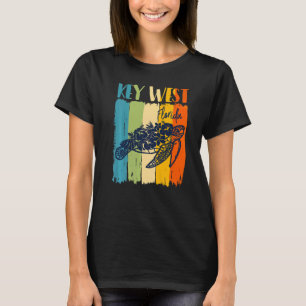 Retro Sea Turtle Key West Florida Theme Friends Fa T-Shirt
