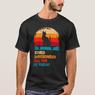 Retro Skater Retired Skateboarding Vintage Skatebo T-Shirt