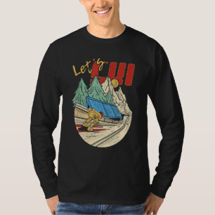 Retro Skiing Mountains 80s Ski Resort Vintage Ski T-Shirt