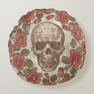 Retro Skulls and Roses Ornament Round Cushion