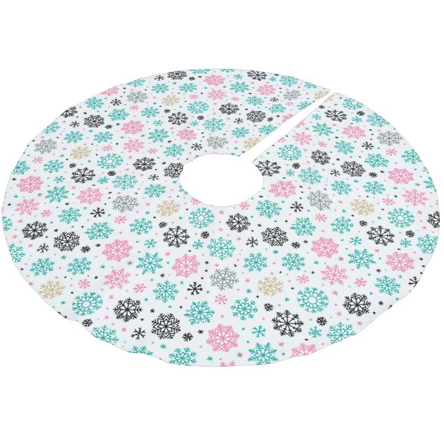 Retro Snowflakes Brushed Polyester Tree Skirt (Angled)
