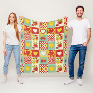 Retro Strawberry Patchwork Floral Pattern Fleece Blanket