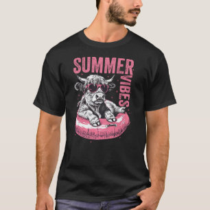 Retro Summer Vibes Highland Cow Funny Hawaii Beach T-Shirt