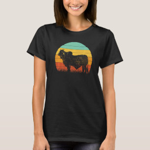 Retro Sunset Cow Farmer Brahman Cattle T-Shirt