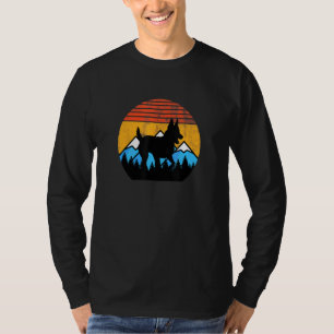 Retro Sunset Mountains K9 Belgian Malinois Dutch S T-Shirt