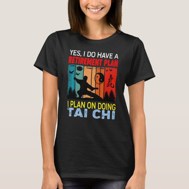 Retro Sunset Slogan Retirement Plan I Plan On Doin T-Shirt (Front)