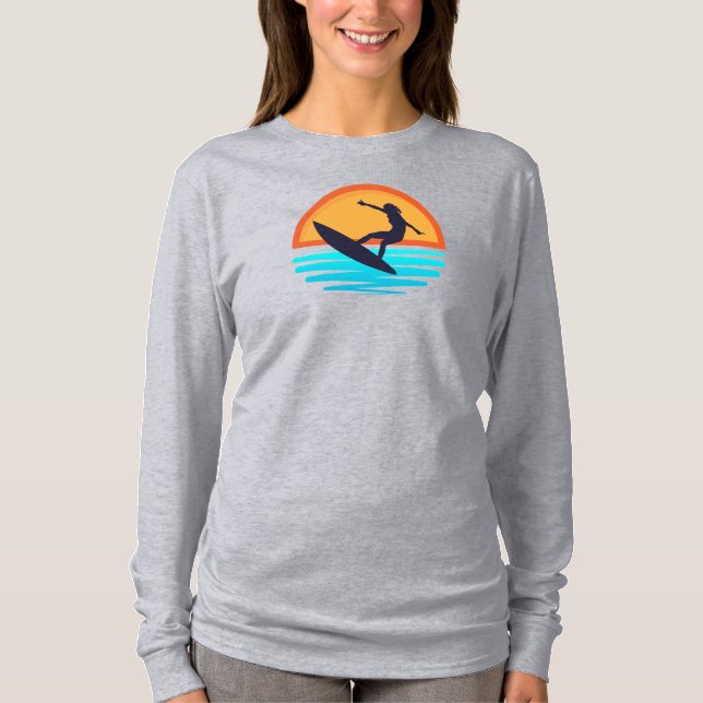 Retro Sunset Surfing _ Vintage Beach Vibes T-Shirt (Front)