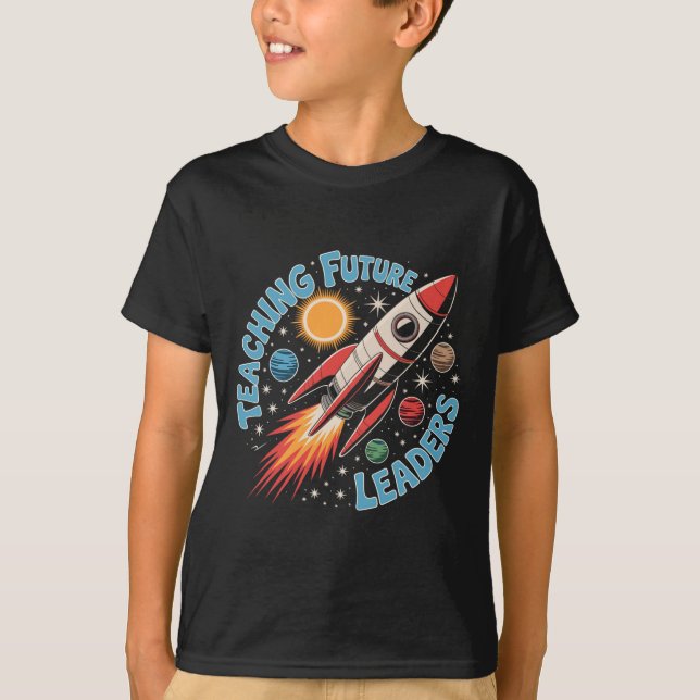 Retro Teaching Future Leaders Fun Back To School T T-Shirt (Front)