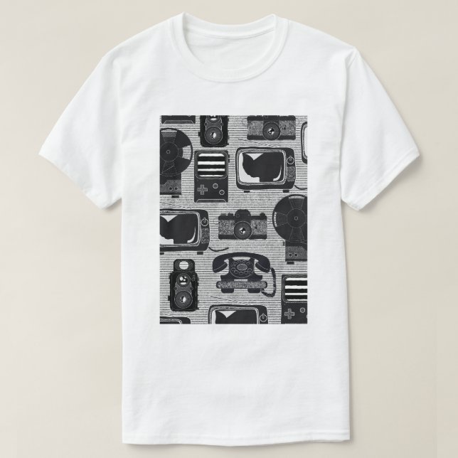 Retro technology T-Shirt (Design Front)
