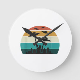 Retro UFO Attack Sunset - Cool Vintage Flying Sauc Round Clock