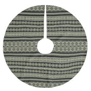 Retro ukrainian pattern brushed polyester tree skirt