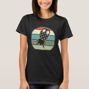 Retro Upside Down Pineapple Funny Swinger Men Wome T-Shirt