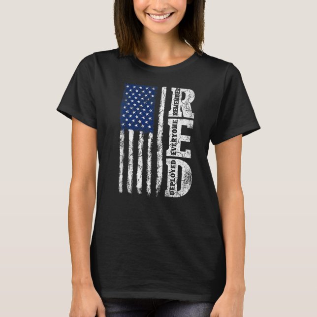 Retro US Flag Remember Everyone Veteran Deployed R T-Shirt (Front)