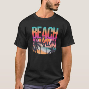 Retro Vintage Beach Bum Beach Lover Summer Vacatio T-Shirt