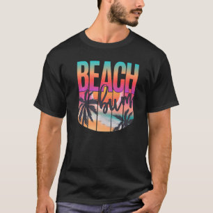 Retro Vintage Beach Bum Beach  Summer Vacation T-Shirt