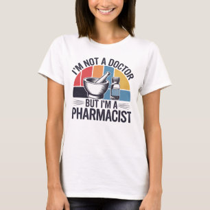 Retro Vintage colourful design gift for Pharmacist T-Shirt
