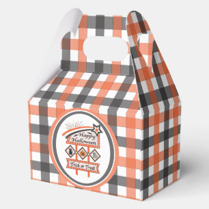 Retro Vintage Halloween Sign –Trick or Treat Plaid Favour Box