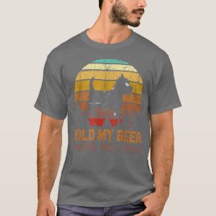 Retro Vintage Holding My Beer I Gotta Pet This Dog T-Shirt